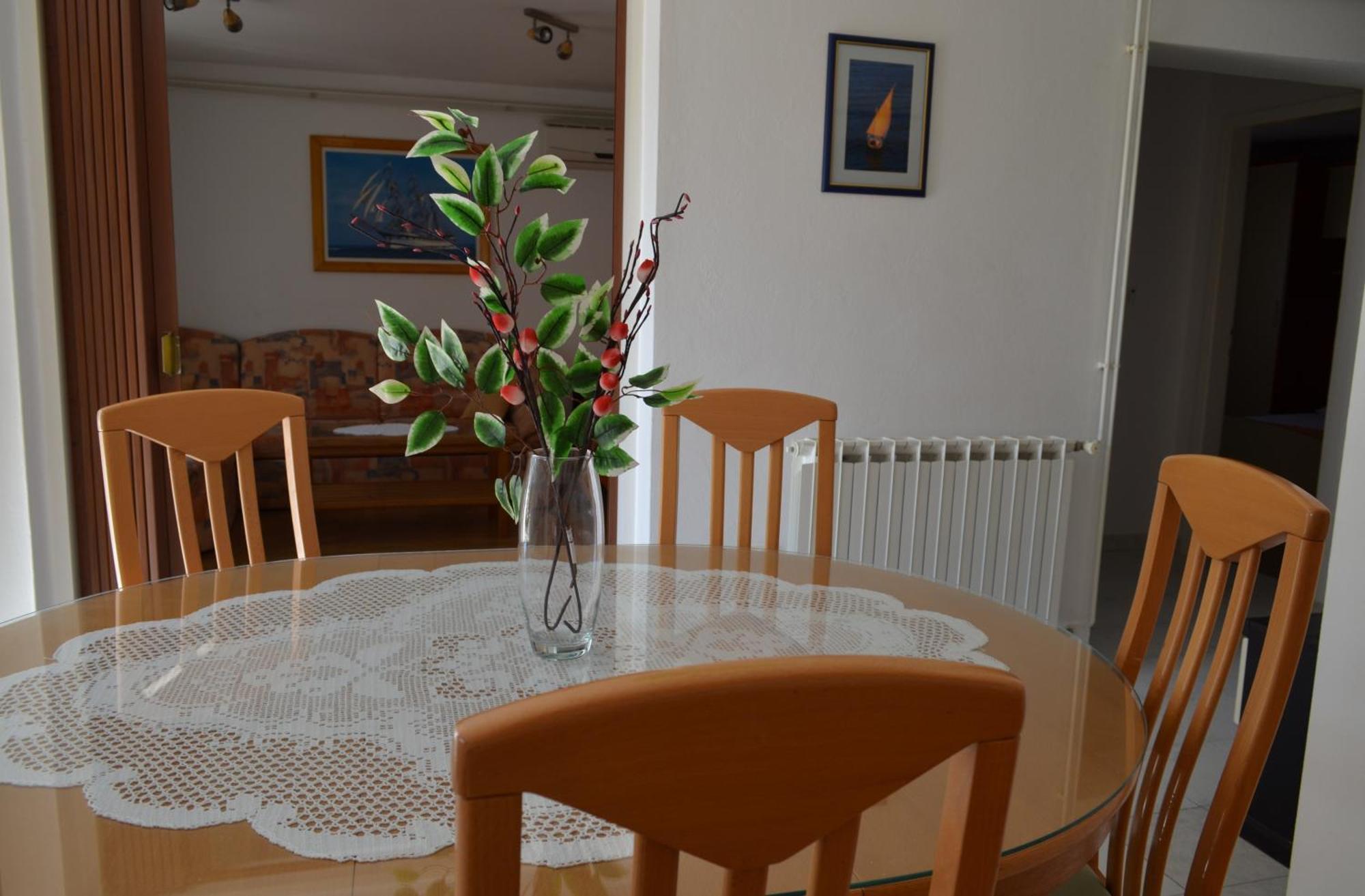 Apartments Tomas Бетина Екстер'єр фото
